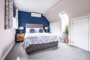 Bedroom- click for photo gallery